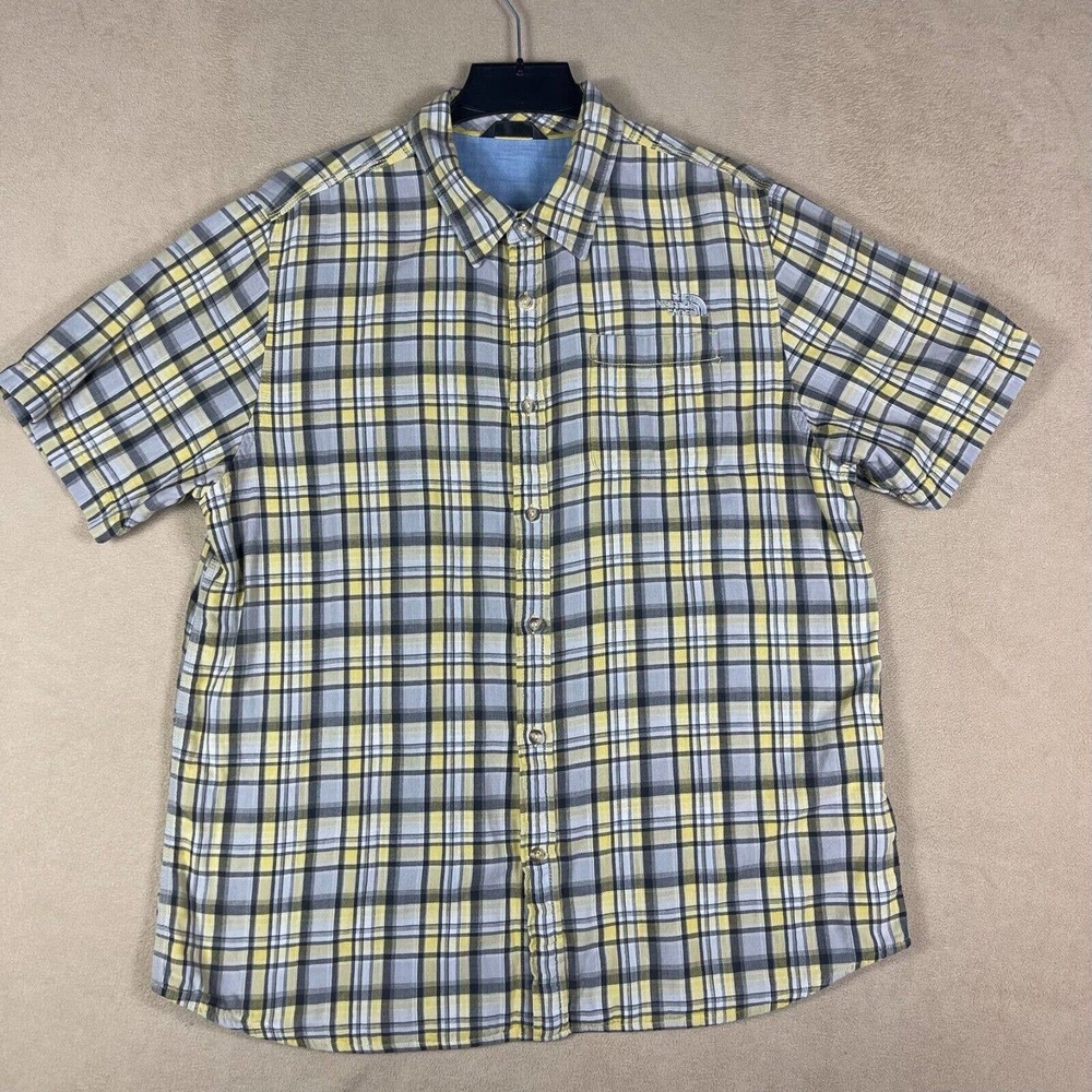 The North Face Mens XL Button Up Short Sleeve Shirt Pockets Relaxed Fit Plaid